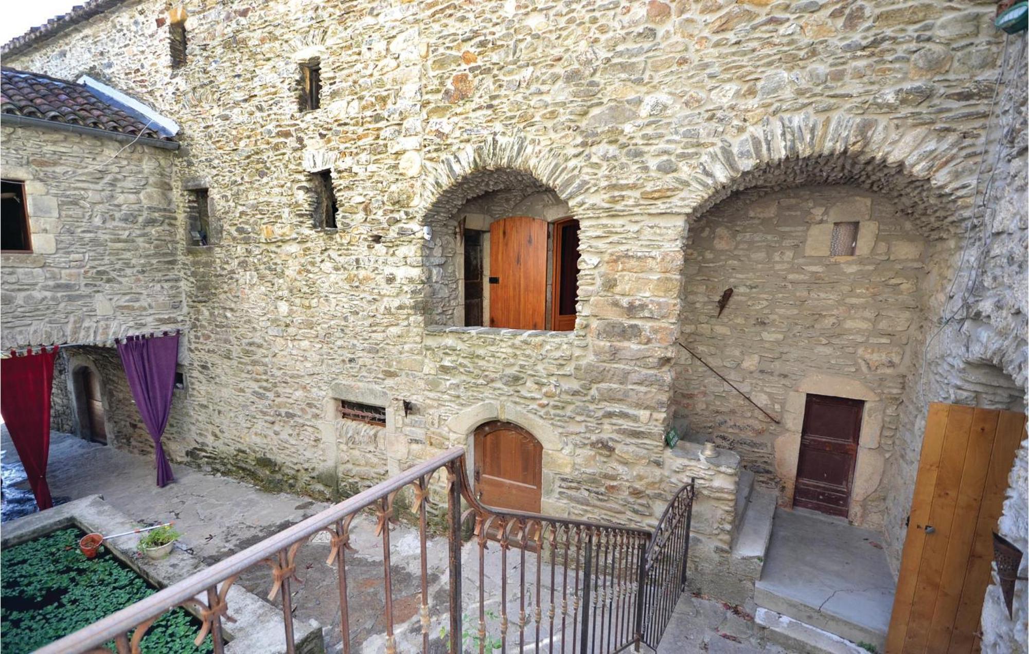 2 Bedroom Nice Apartment In Les Salles-Du-Gardon Soustelle Экстерьер фото